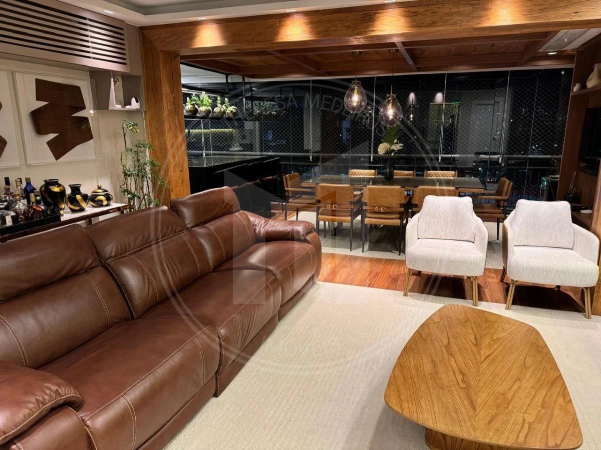 Apartamento de Alto Padrão com 134m², 3 Suítes, Varanda Gourmet e 3 Vagas na Vila Olímpia