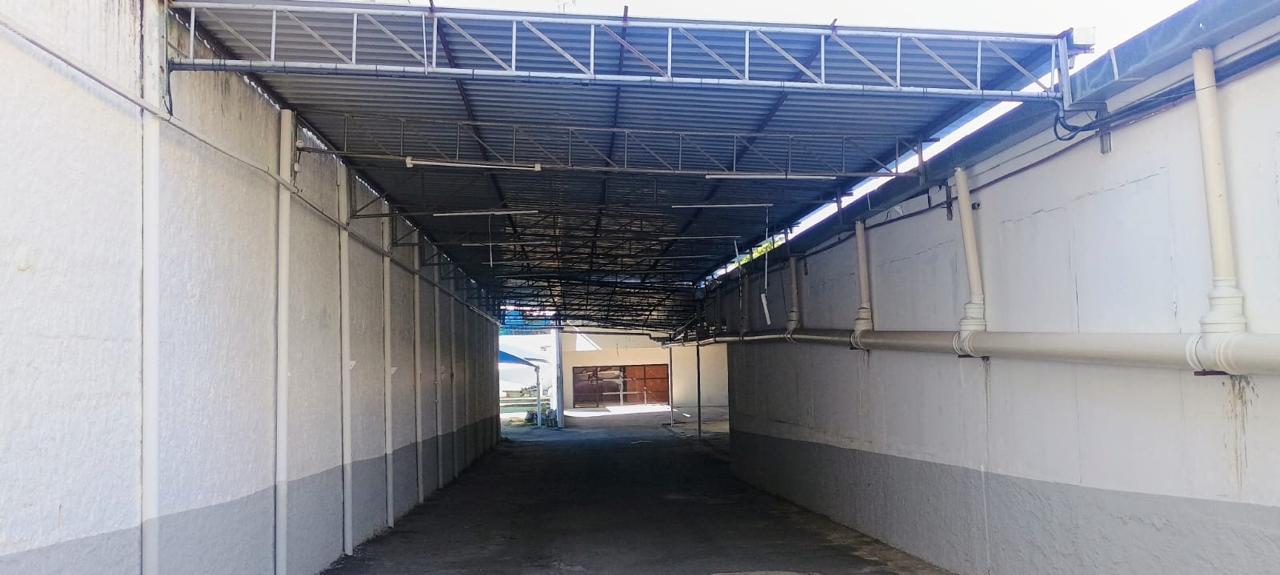 Galpão Comercial/Industrial de 1.400m² com Escritório e Amplo Vão Livre em Santana