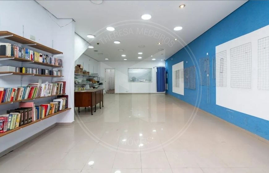 Imóvel Comercial e Residencial de 300m² com Loja Térrea e Casa de 3 Dormitórios na Quarta Parada