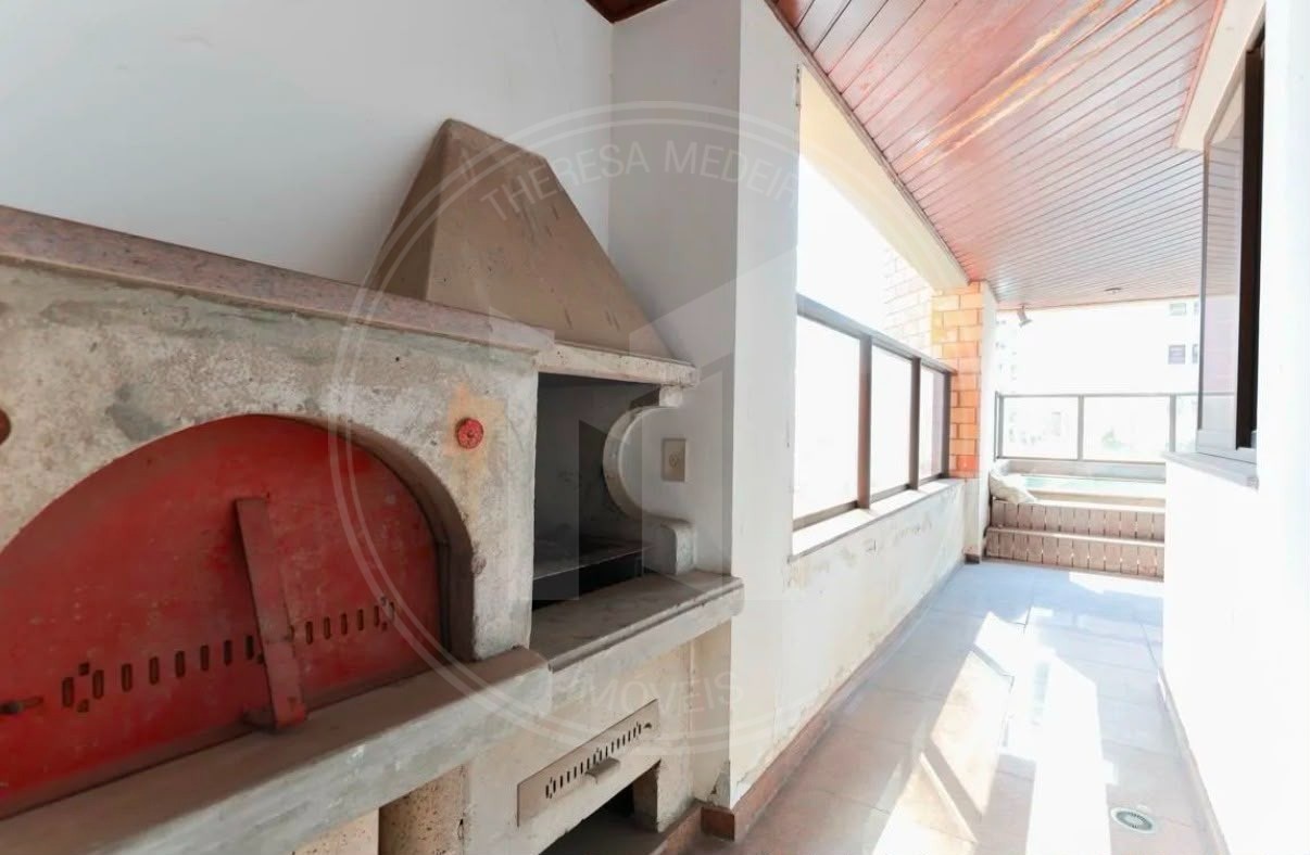 Cobertura Duplex de 252m² com 4 Suítes, Piscina Privativa, Churrasqueira e 4 Vagas em Santana